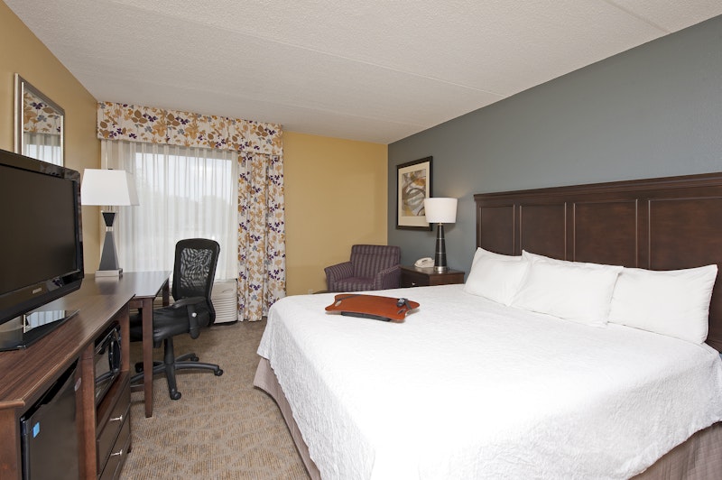 Hampton Inn Janesville 7/35