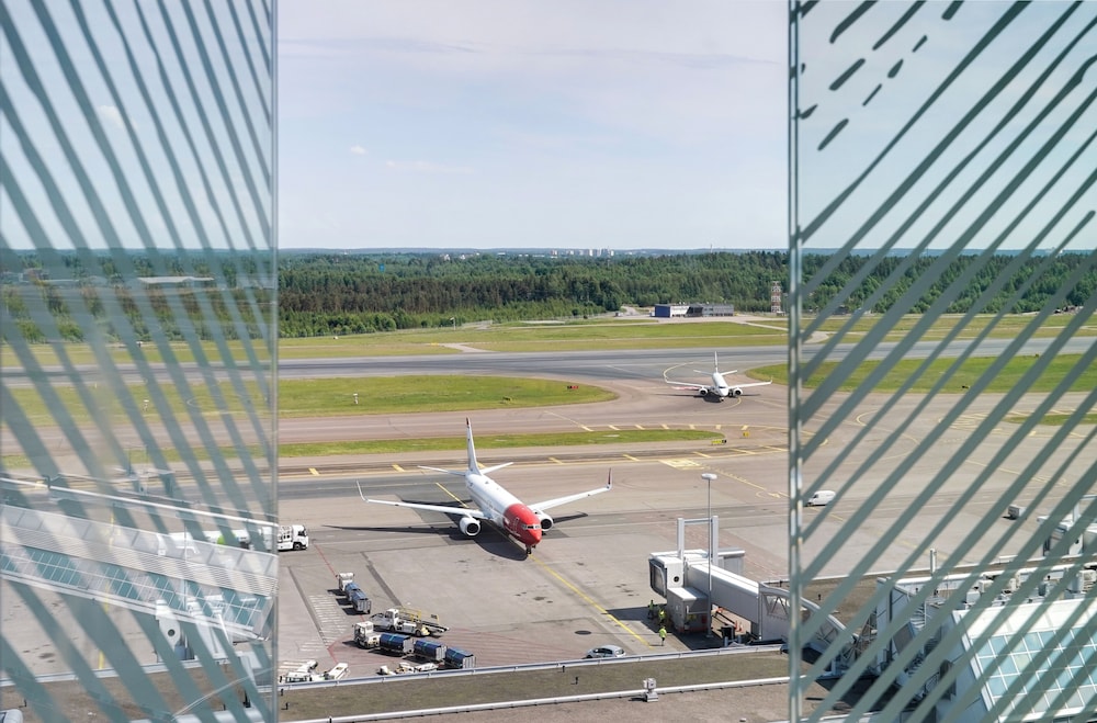 Clarion Hotel Helsinki Airport 41/65