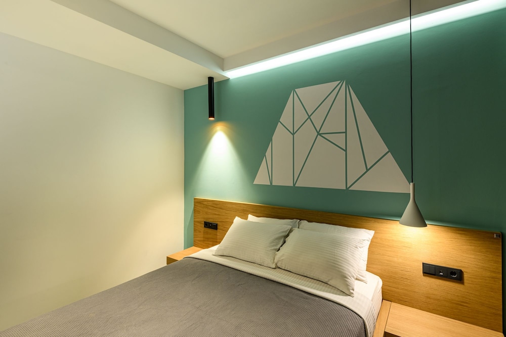 LUXURY, DOUBLE BED, BALCONY