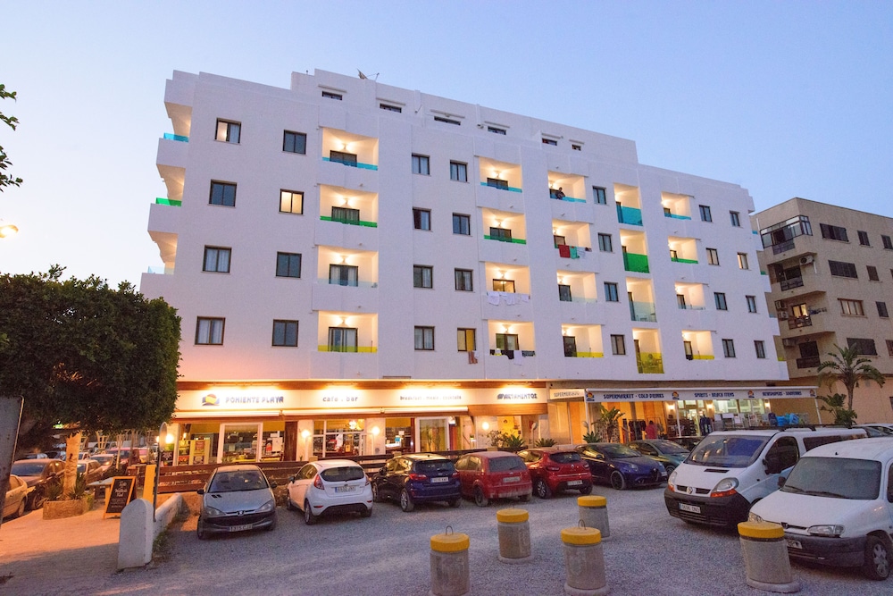 Poniente Playa Apartments in SAN ANTONIO