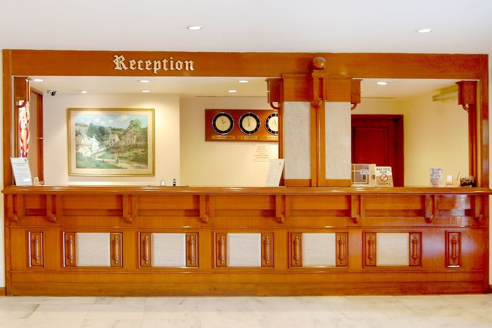 Comfort Inn Sunset Airport Circle IN 4/28