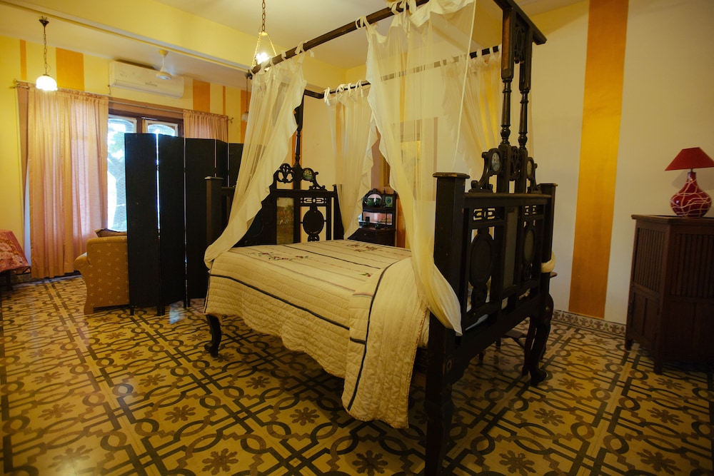 CASA BRITONA GOA 28/50