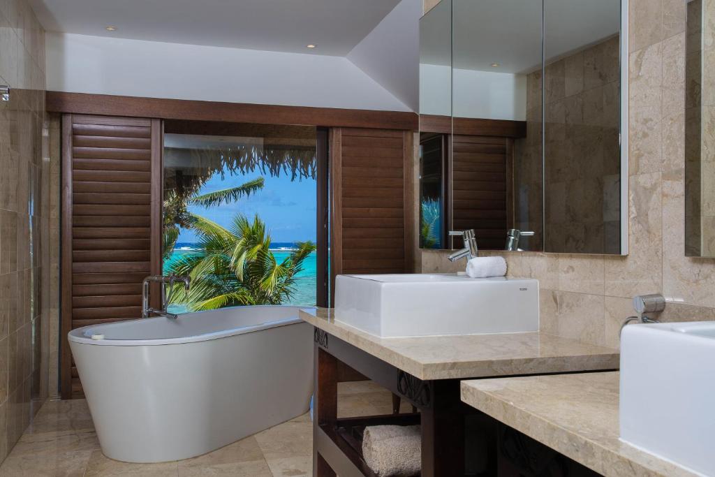 3 Bedrooms, Presidential, Villa, Beach Front، Te Manava Luxury Villas Spa 4/5