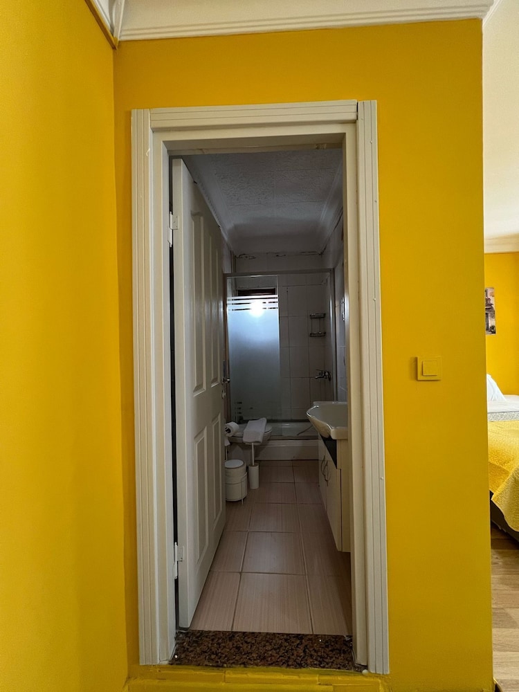 Avsin Apart Hotel 48/70