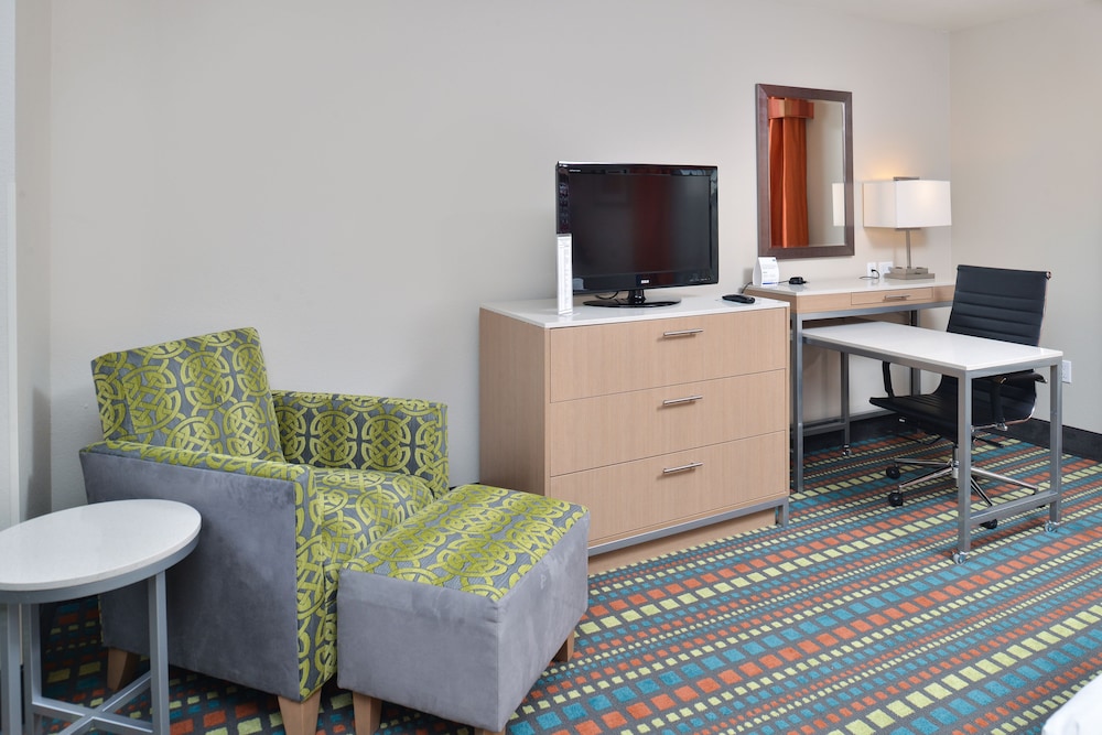 Holiday Inn Express Albuquerque N - Bernalillo, an IHG Hotel 24/61