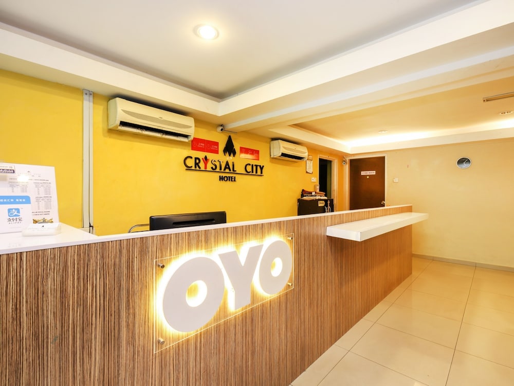 OYO 443 Crystal City Hotel 5/18