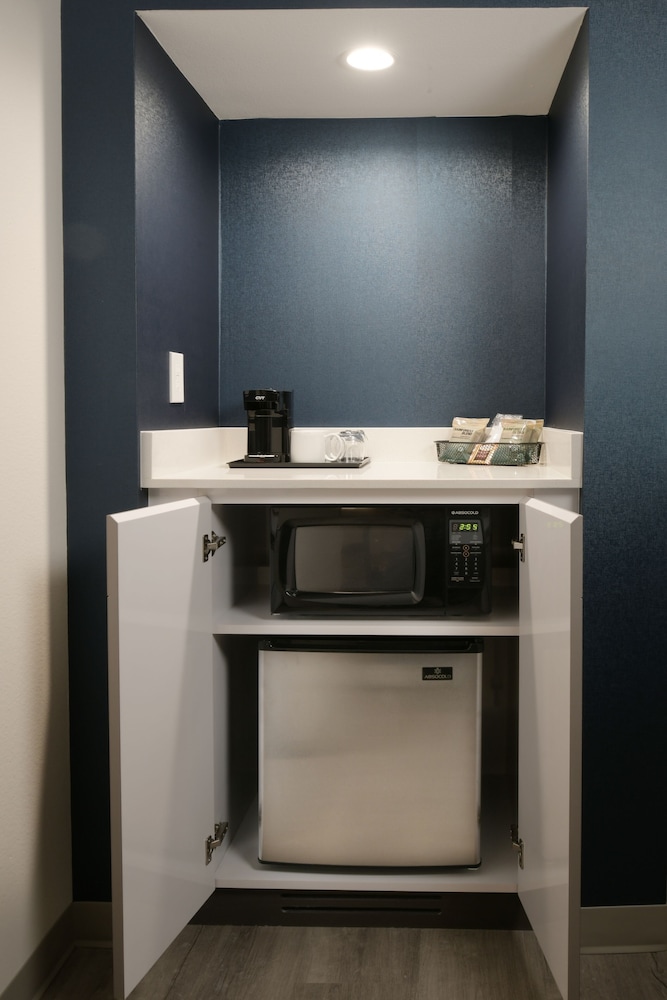 SpringHill Suites Lindale 7/29