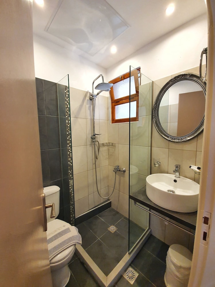Alexaria Holidays Apartments 35/37