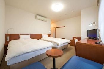 Excellent, Twin Beds