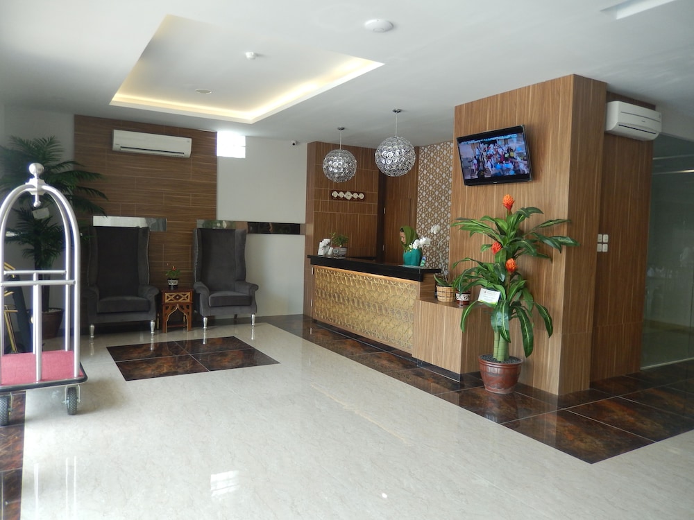 GRAND AMIRA HOTEL 7/63