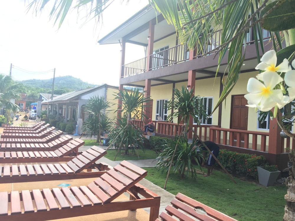 Khum Laanta Resort 16/66