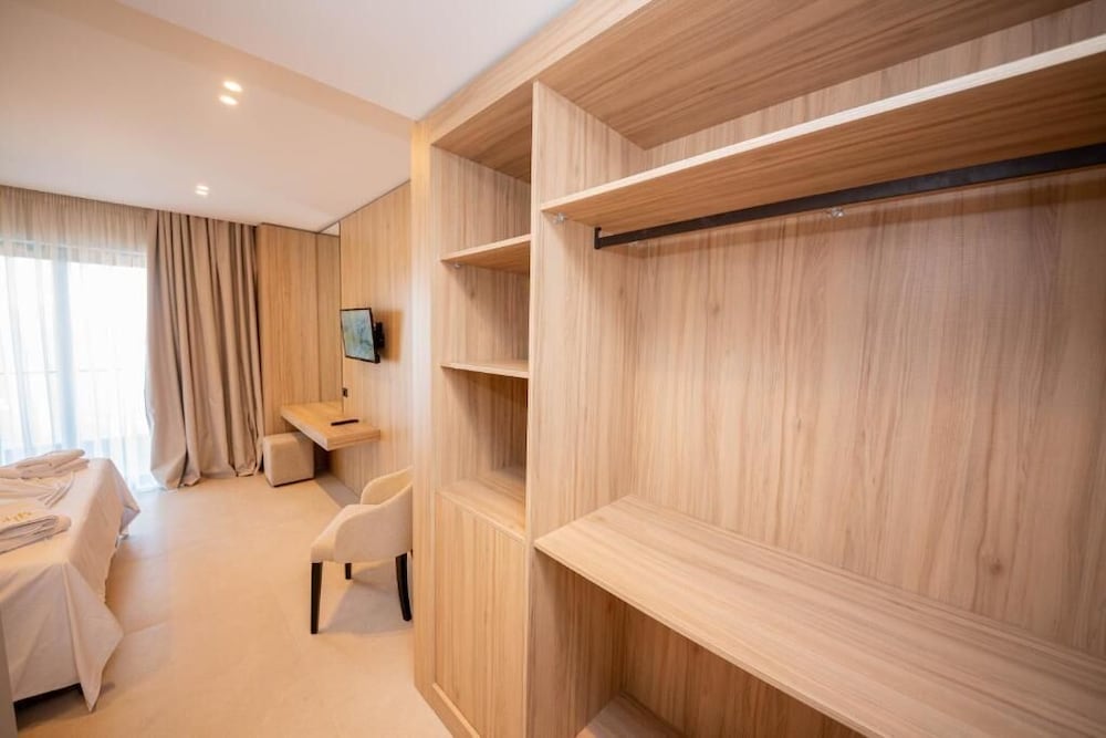 Portanova Hotel Sarande 30/55