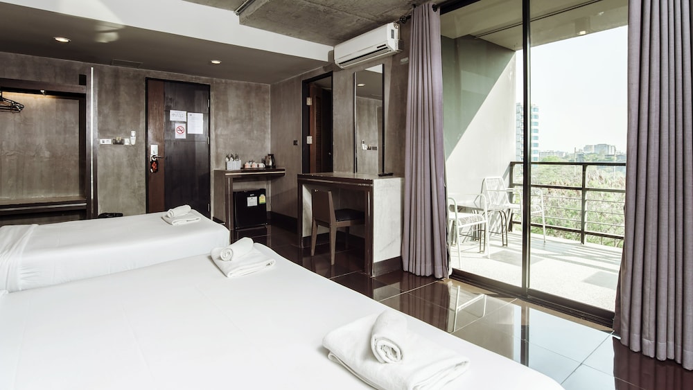 B2 Black Business & Budget Hotel 14/27