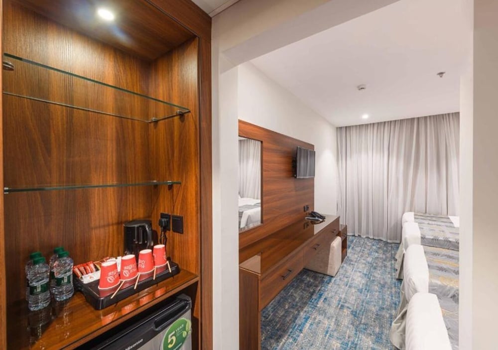 فندق منازل الزائرين(Manazel Al Zaireen Hotel) 40/40