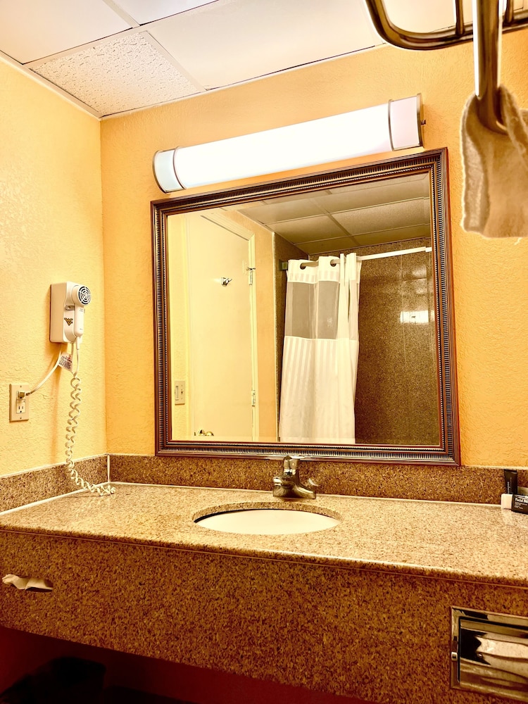 Hotel M Morgantown Wvu Area 37/37