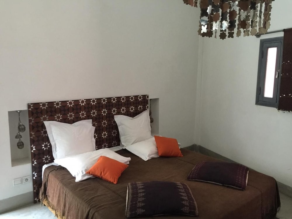 Riad Awa 43/73