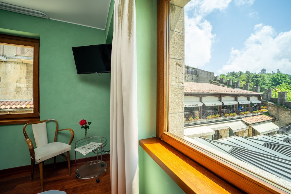 Hotel Cesare 41/50