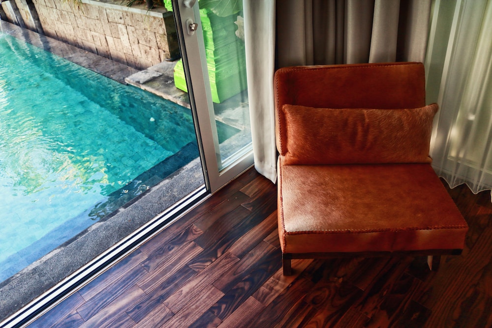 Hu U Villas Seminyak Bali 18/50