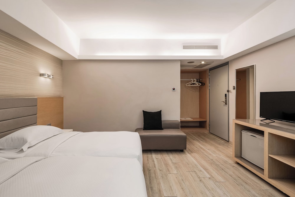 The Riverside Hotel Esthetics 19/60