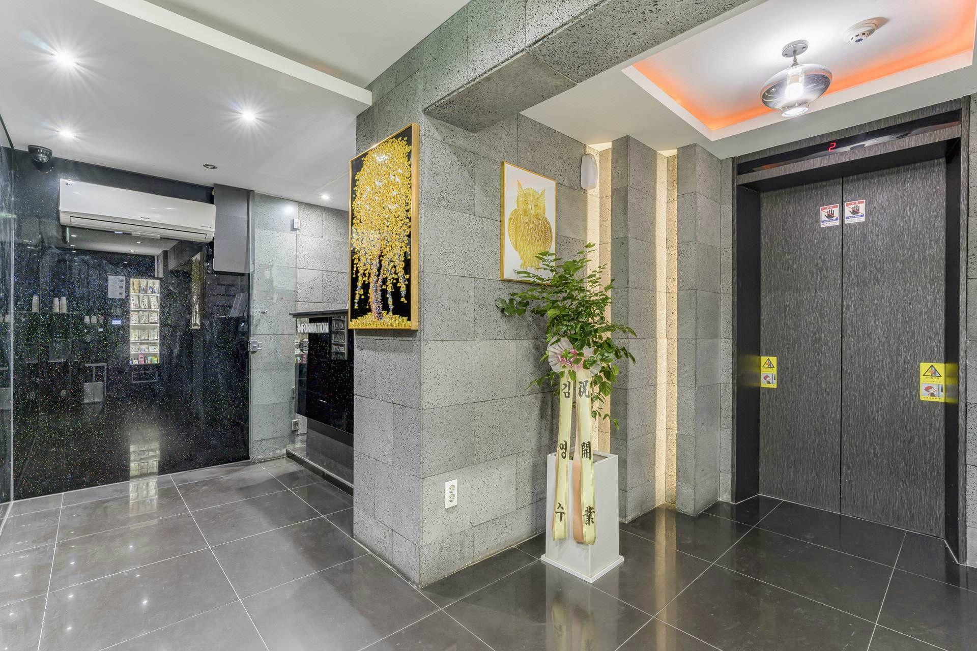 Richi Hotel 20/78