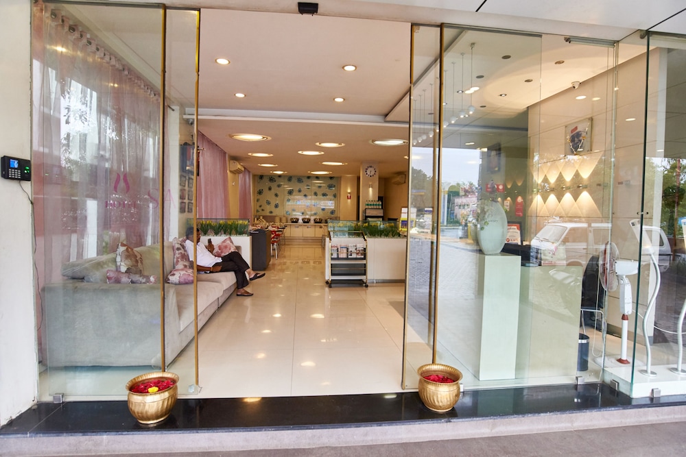 Hotel Sai Mahal 3/17