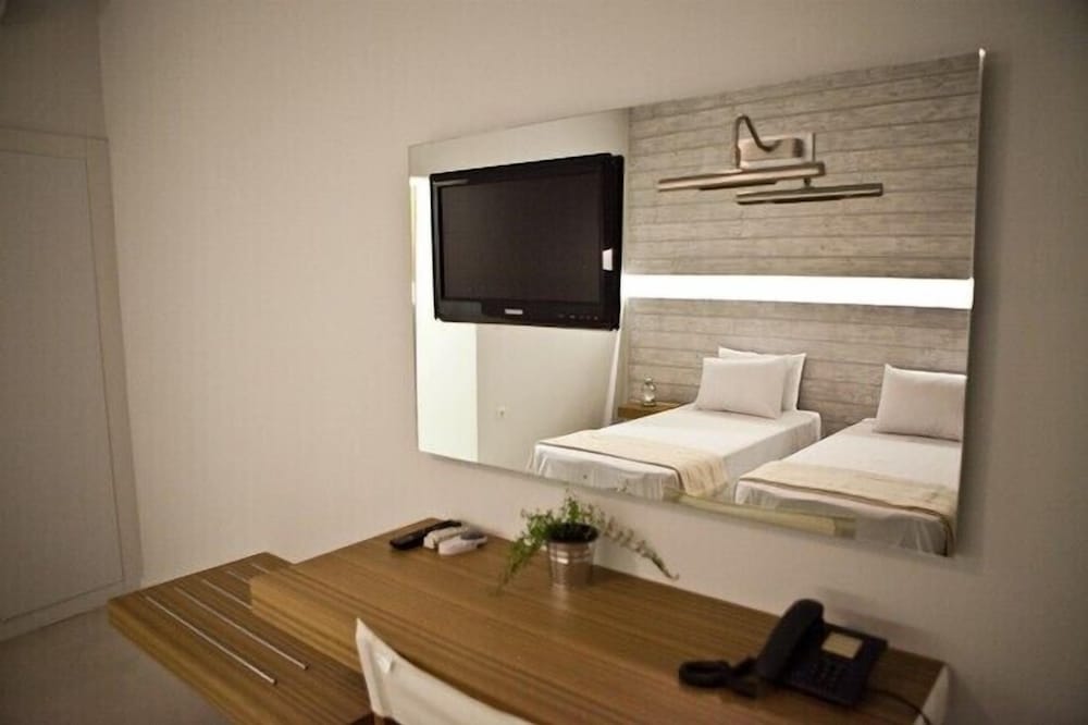 Xanthippi Hotel Apartments 15/42