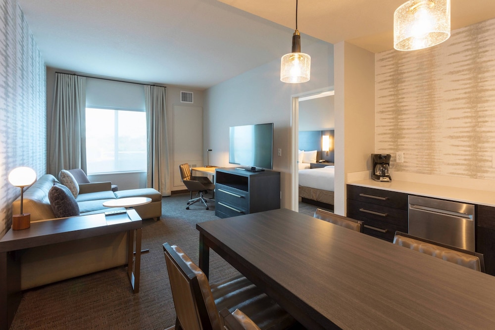 Residence Inn Minneapolis Maple Grove/Arbor Lakes 16/41