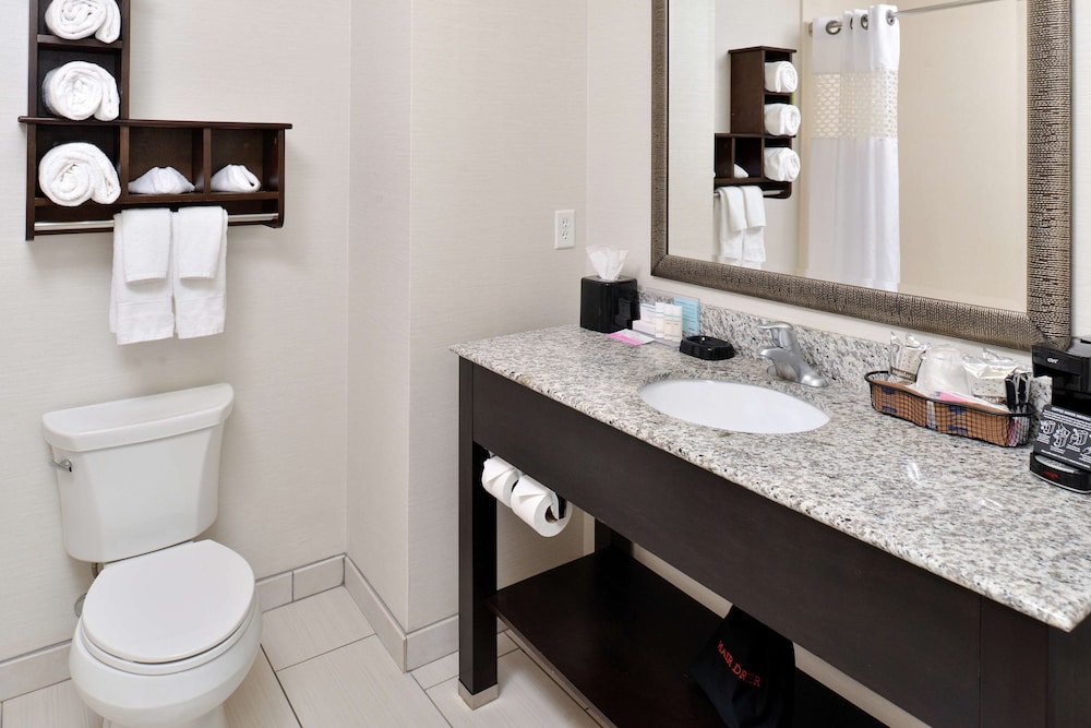 Hampton Inn Middletown OH 22/48