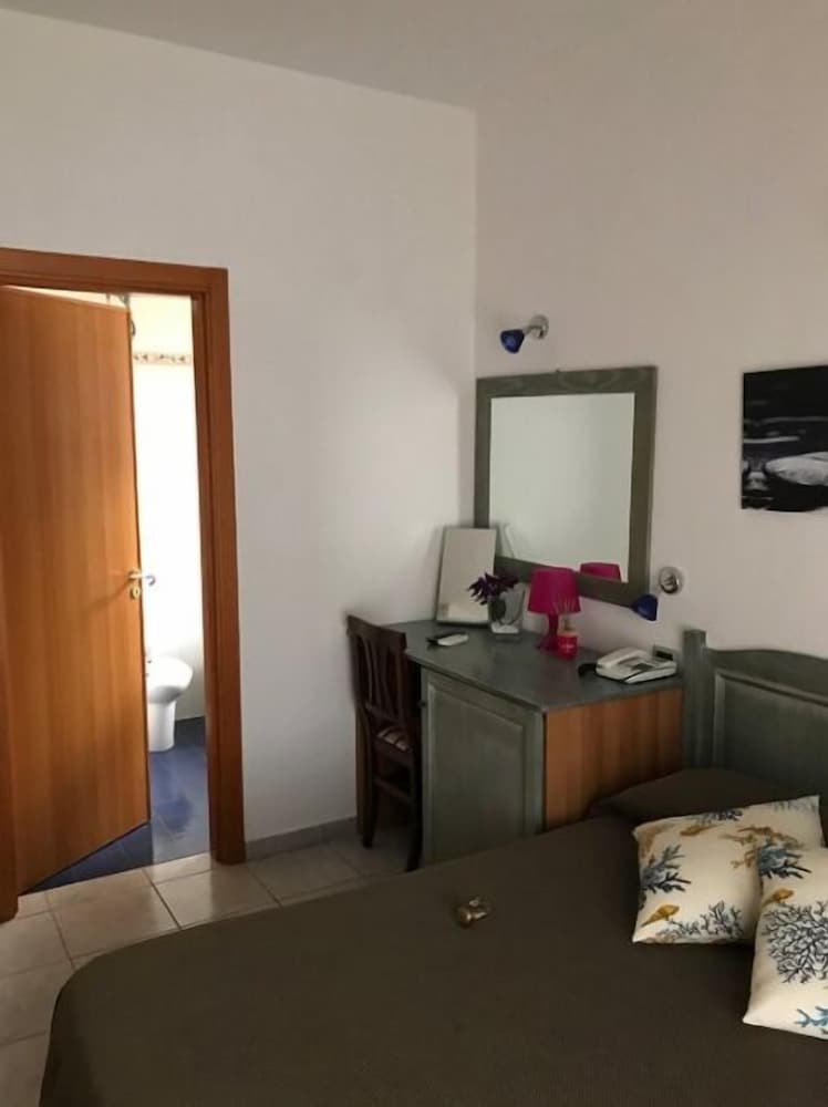 Hotel La Villa 34/50