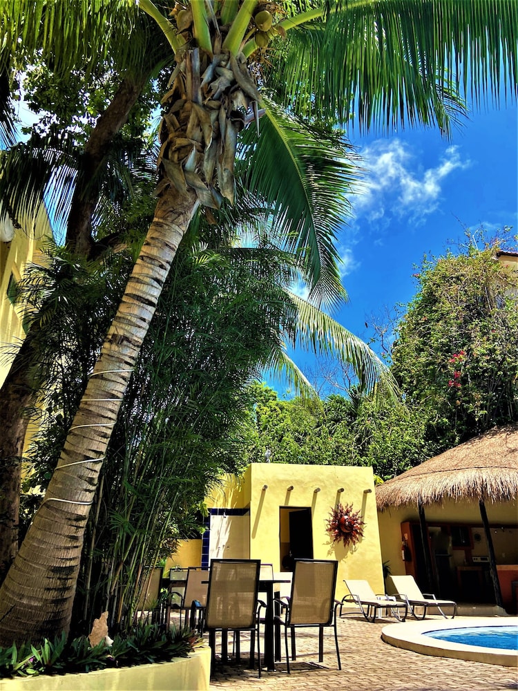 Hotel Lunasol 62/71