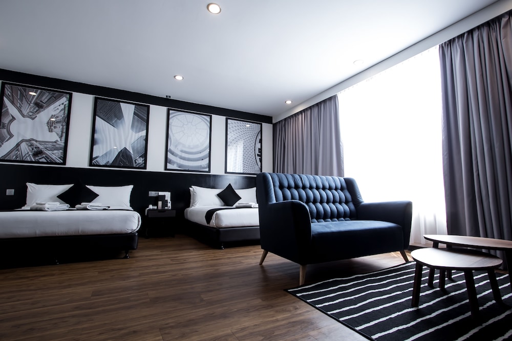 Bloommaze Boutique Hotel 47/69