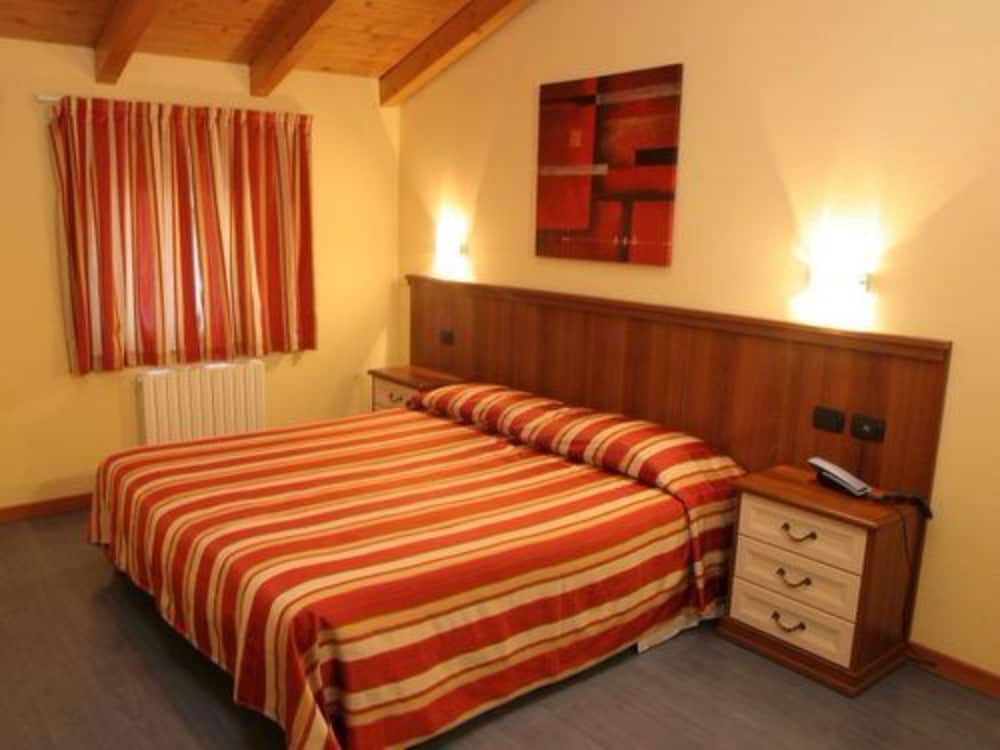 Hotel Bernina 10/43