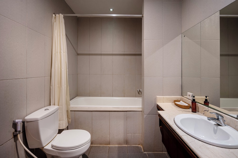 Pertiwi Resort Spa 84/87