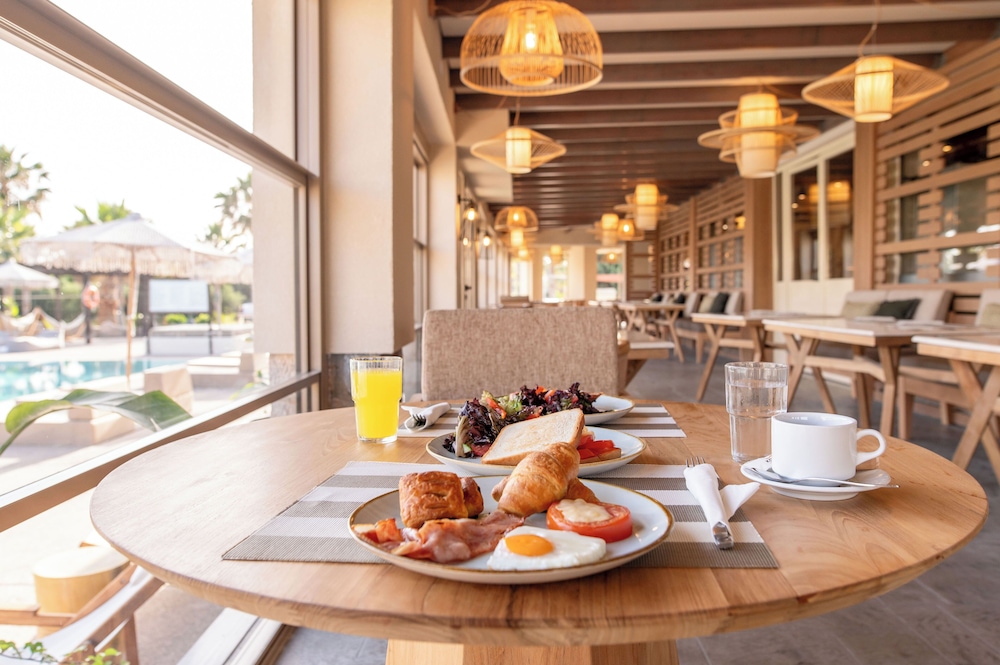 Achilleas Beach Hotel Adults Only 102/120