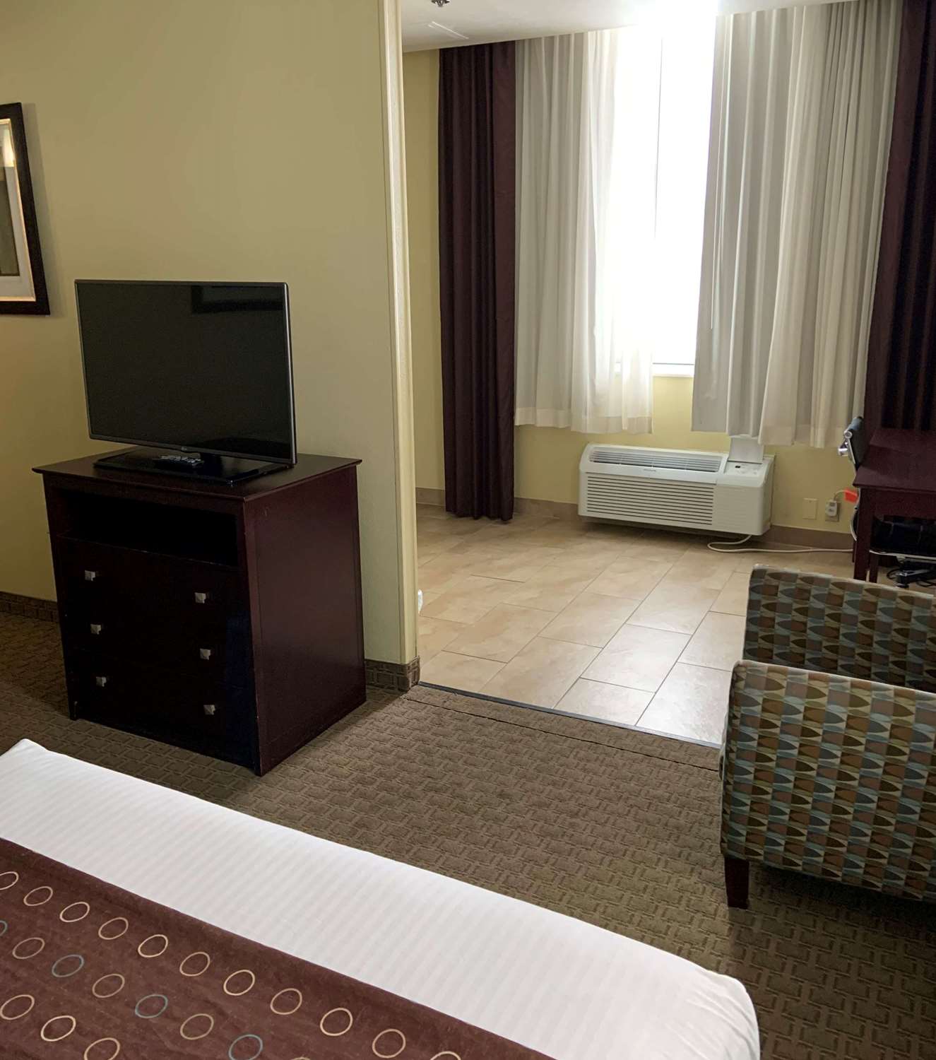 Best Western Airport Inn And Suites Cleveland 23/37