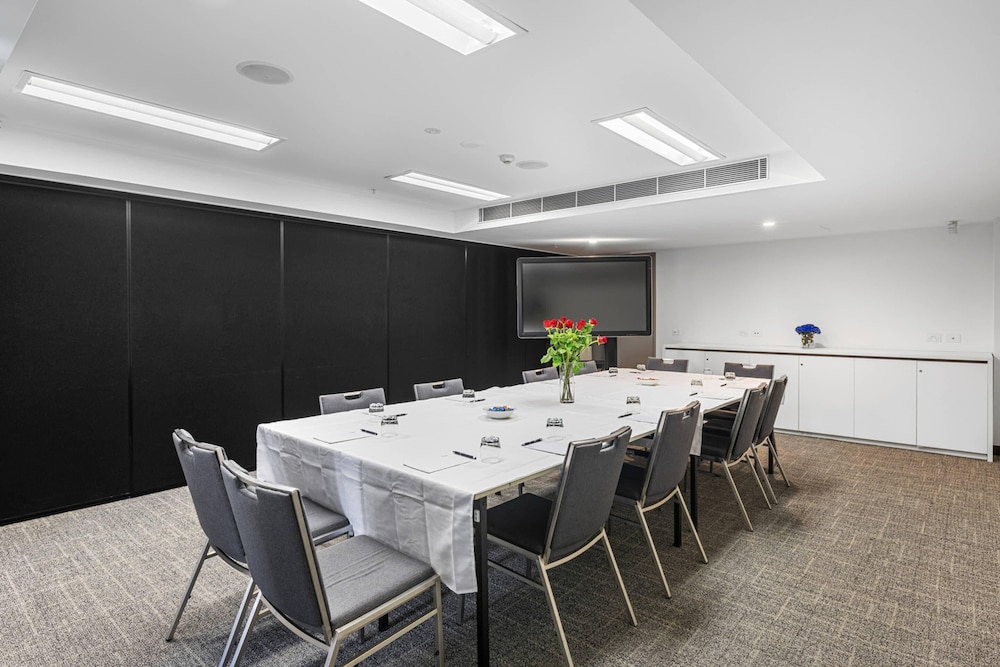 MainStay Suites Abbotsford 44/58