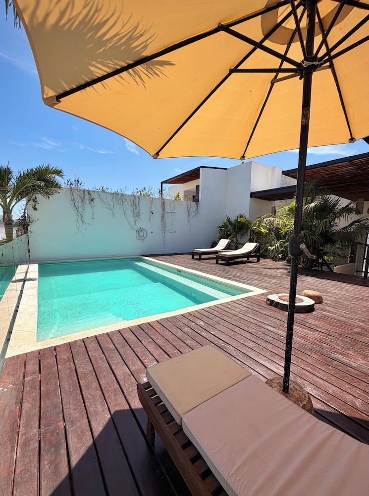 Ah Xok Suites 22/50