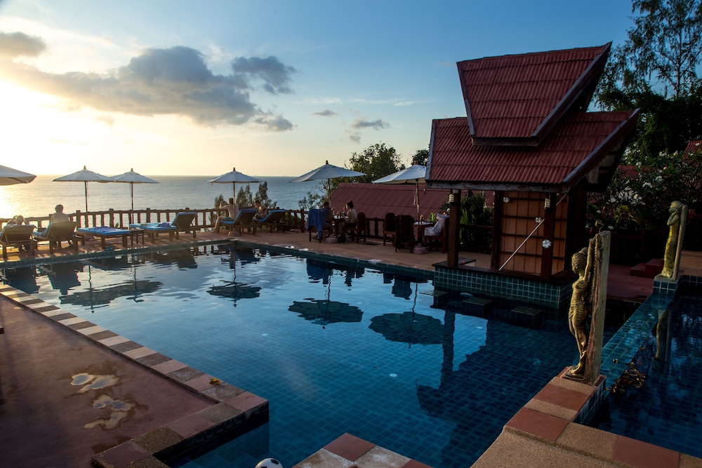 Zama Resort 63/68