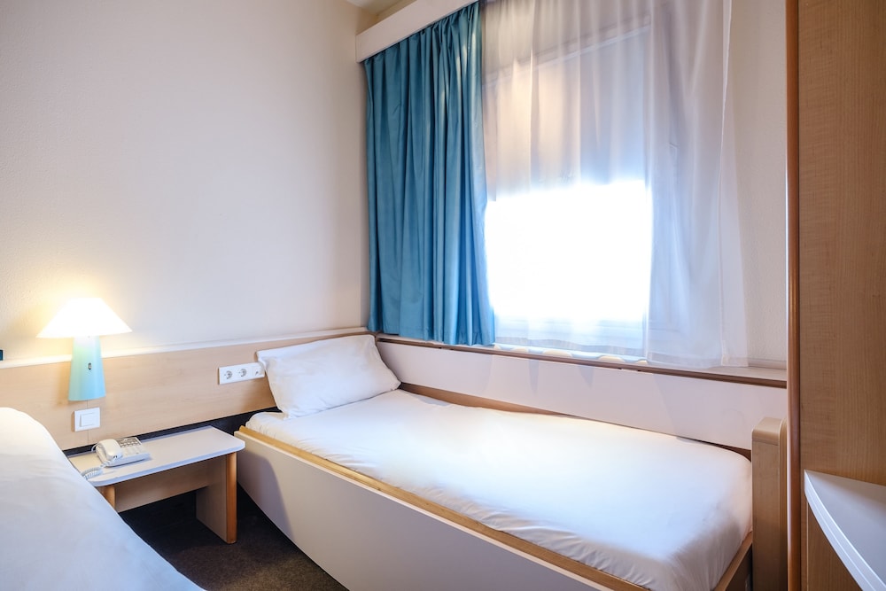 Ibis Madrid Alcorcon Tresaguas 10/44