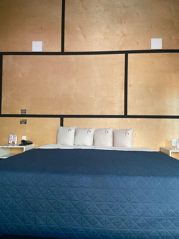 Baja Del Sol Inn Hotel 57/64