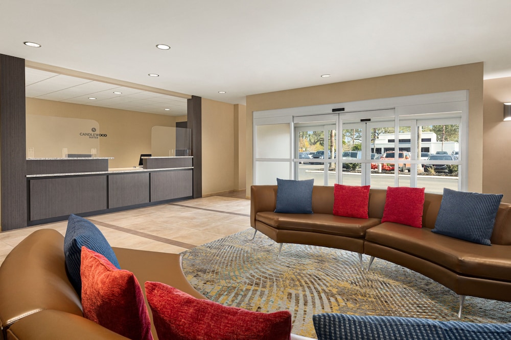 Candlewood Suites Safety Harbor 11/56