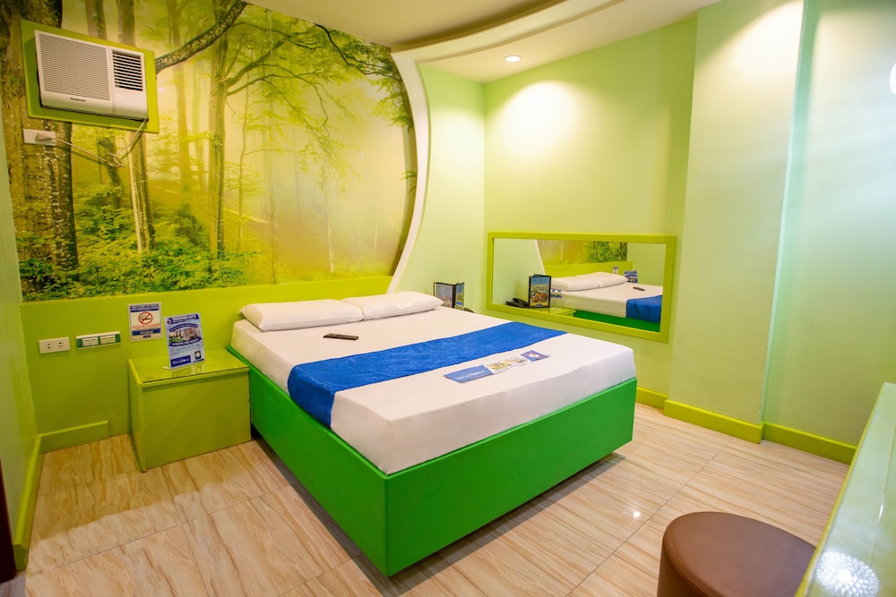 Hotel Dream World Las Pinas 13/63
