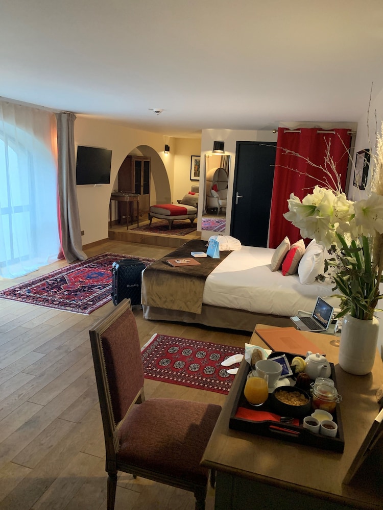 Hôtel Vatel 38/66