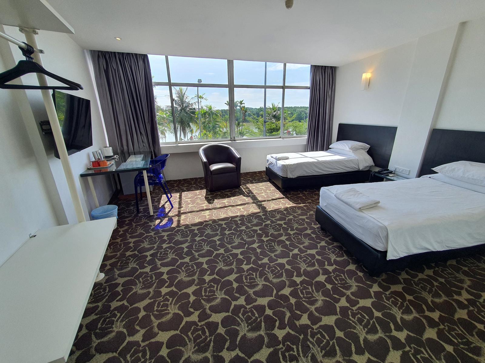 Riverine Garden Hotel 17/39