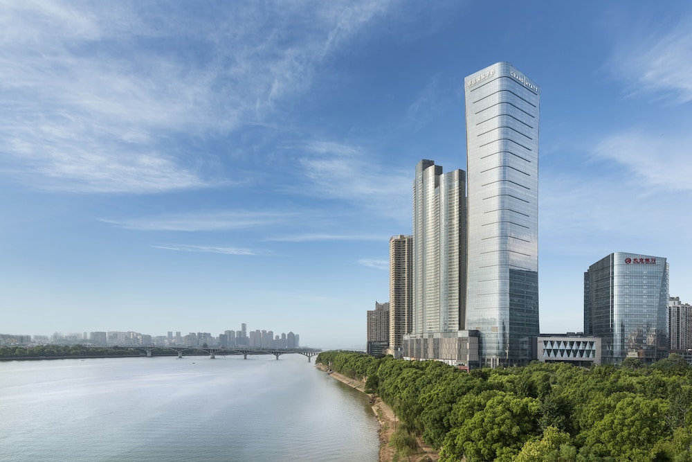 Grand Hyatt Changsha 70/72