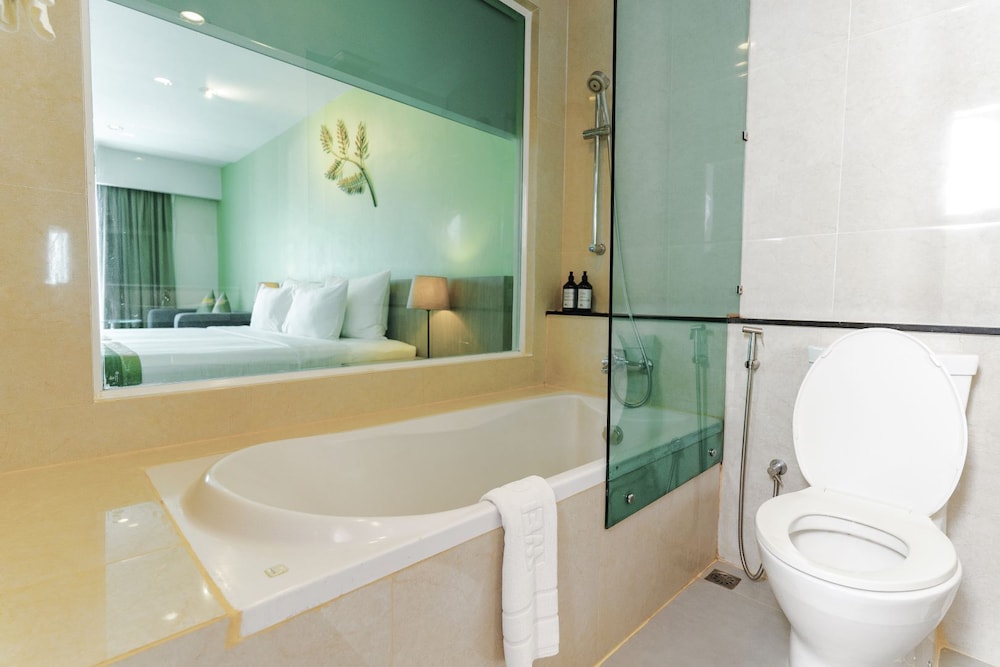 Tamarind Garden Hotel 54/55