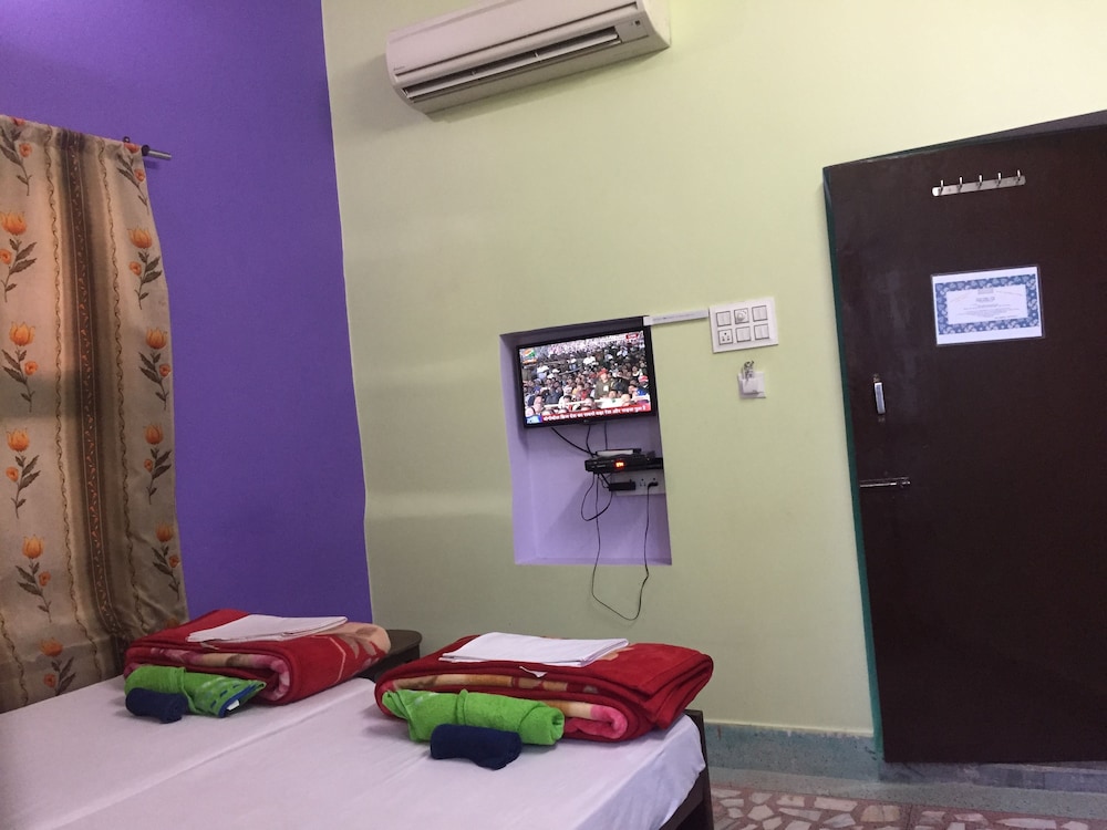 Baba Guest House 27/58