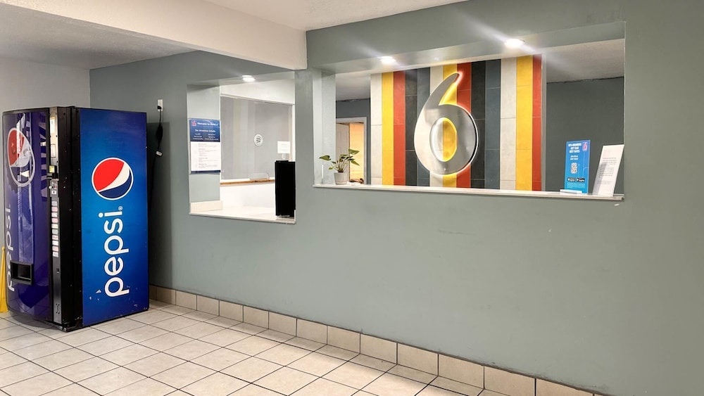 Studio6 Borger, TX – Boom Town 7/36
