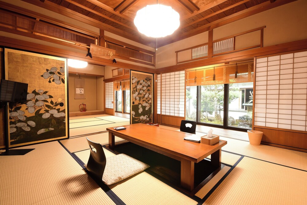 Koyasan Yochi In 27/50