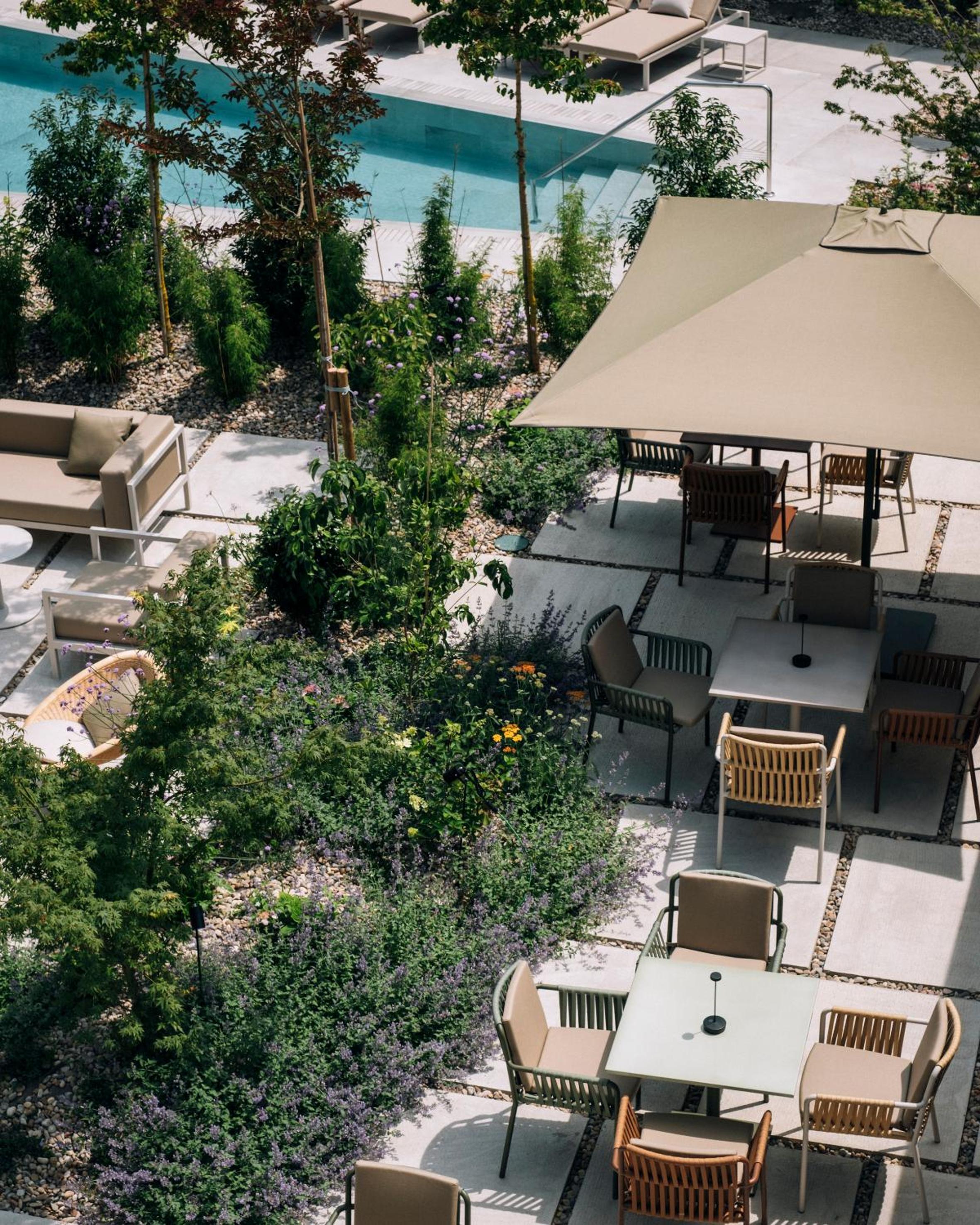 Hotel Rhin Garden 47/60